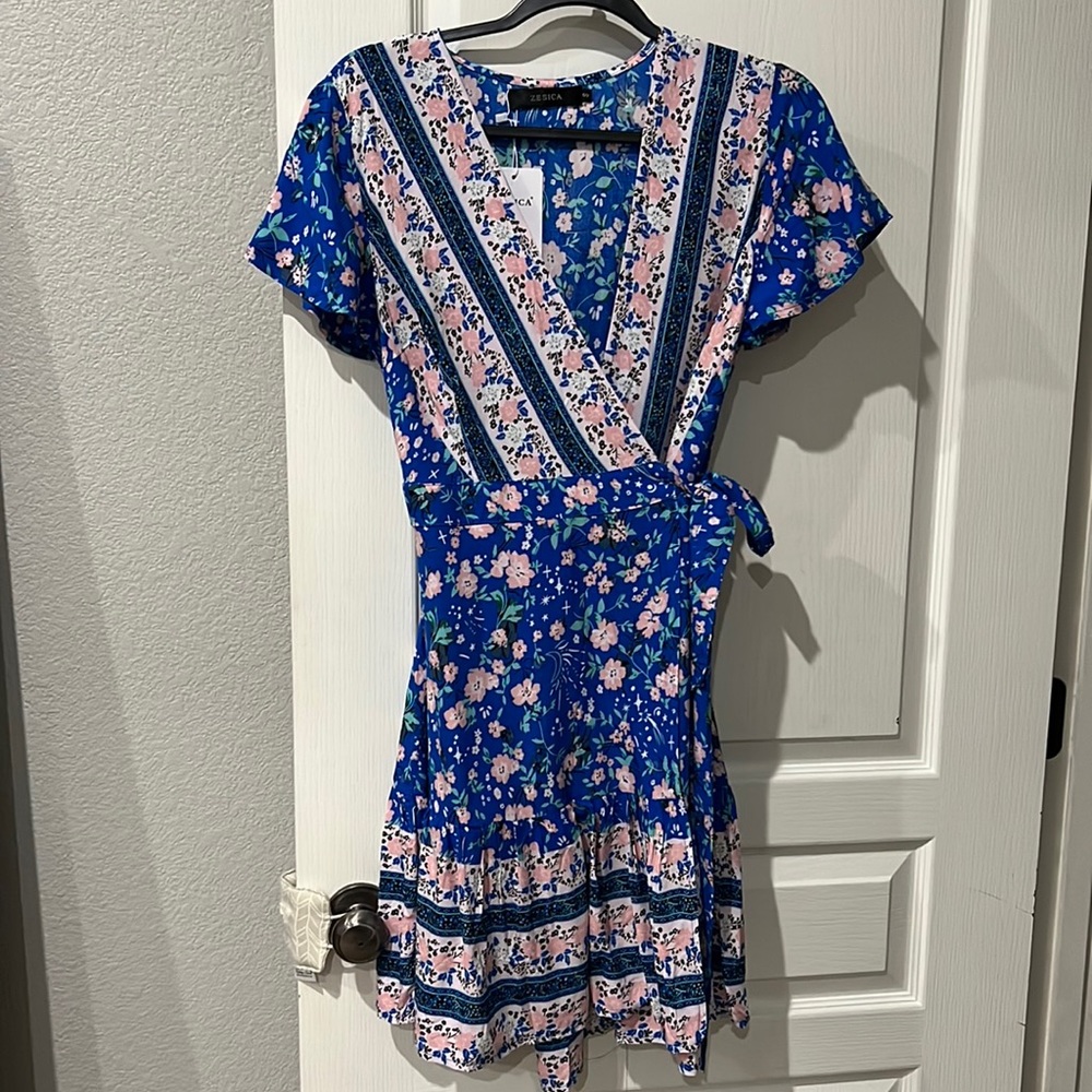 Women’s Floral Wrap Dress